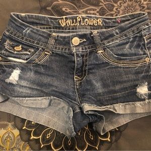 Wallflower jean shorts size 3